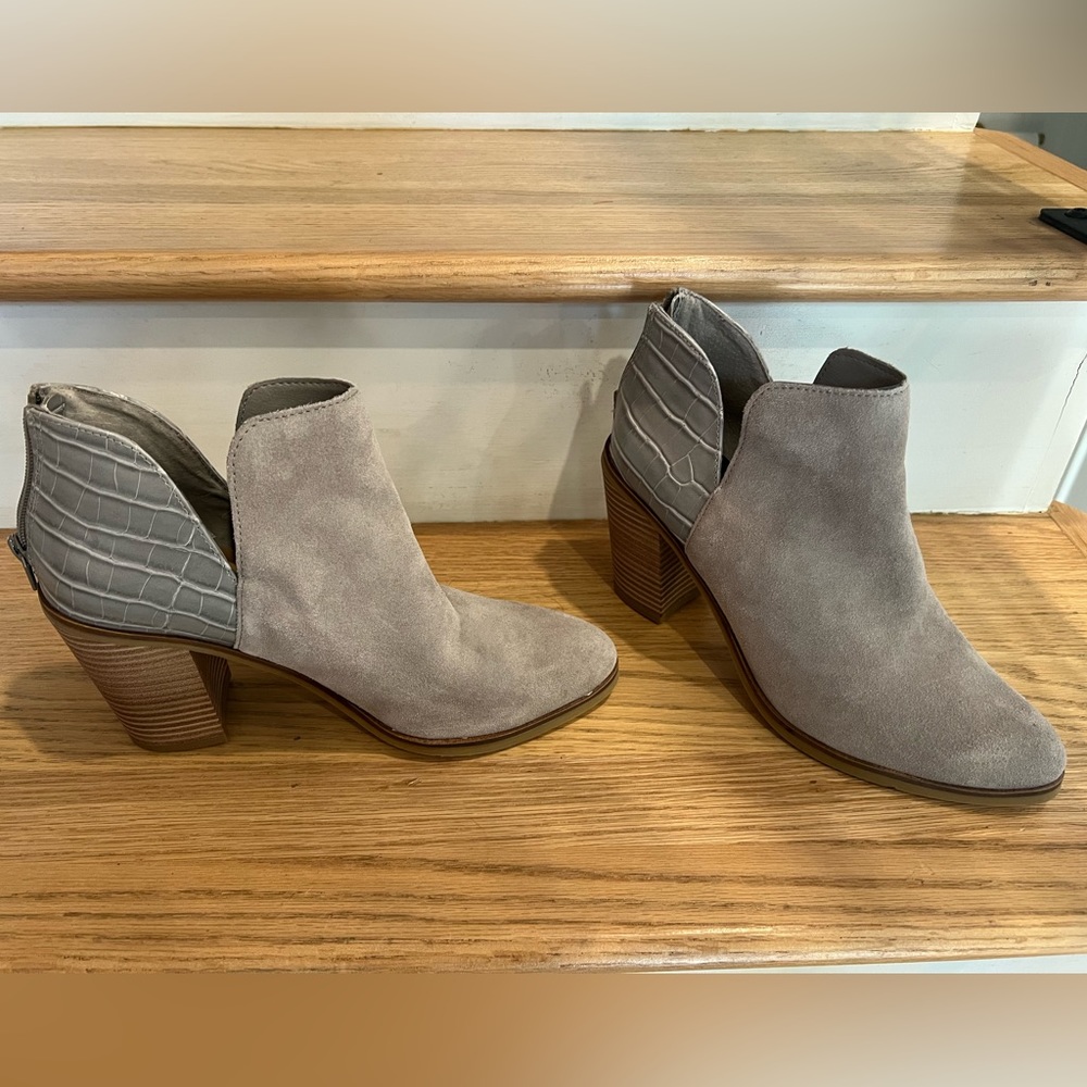 DV8. Dolce Vita size 9 suede gray booties with heels.